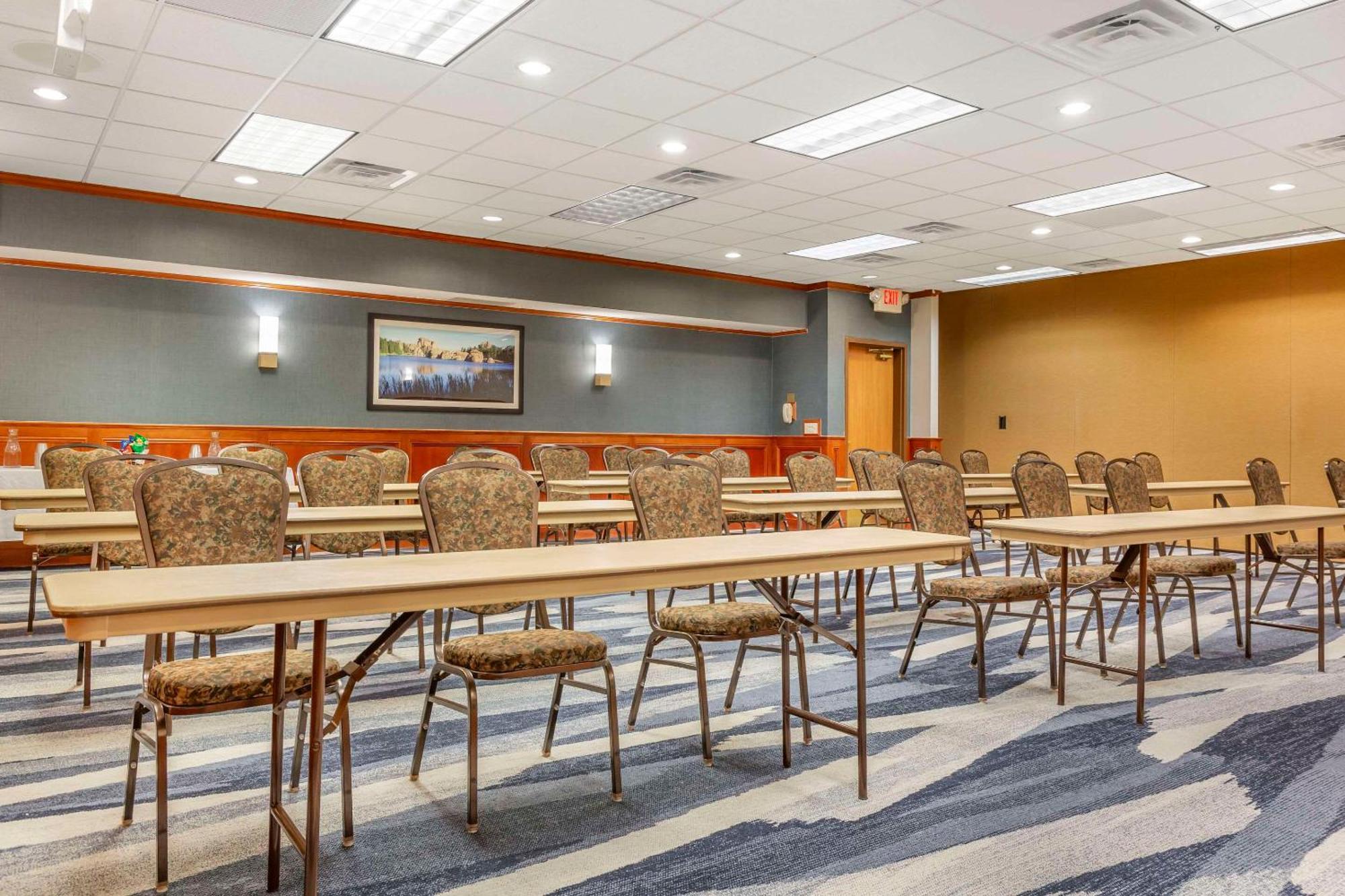 Comfort Inn & Suites Rapid City Near Mt Rushmore Luaran gambar